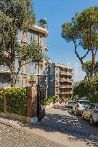 Foto Appartamento in San Domenico, Napoli Vomero di 90 m² con 2 locali