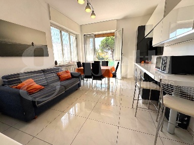 Foto Appartamento in Via dei Mille 12, Andora Marina Di Andora di 57 m²