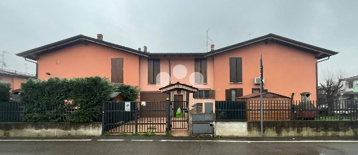 Foto Villa a schiera in via Campo Gavazzo, Ricengo Centro di 128 m²