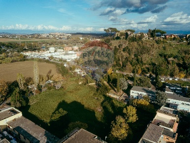 Foto Terreno residenziale in Via Di Castel Giubileo, Roma Fidene di 5000 m²