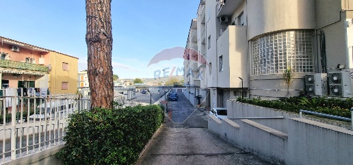 Foto Appartamento in Via Campana, Quarto di 70 m² con 3 locali in vendita