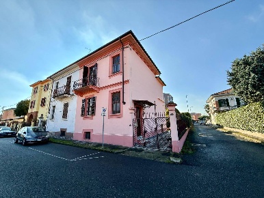 Foto Casa indipendente a Alessandria Cristo di 140 m² con 4 locali