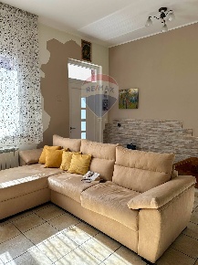 Foto Casa indipendente a Randazzo Centro di 106 m² con 5 locali in vendita