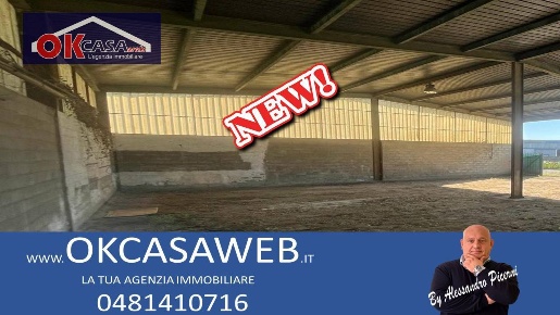 Foto Capannone industriale in Via Schiavetti, Monfalcone Centro di 450 m²