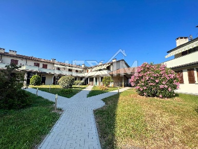 Foto Appartamento in Via Paolo Borsellino, Belgioioso Centro di 142 m²