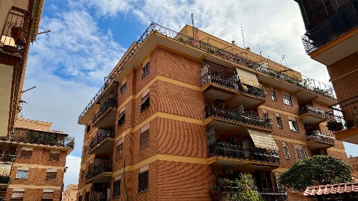 Foto Appartamento in Via dei Frassini, Roma Centocelle di 102 m² in vendita