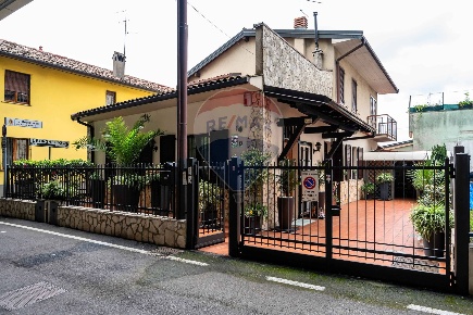 Foto Casa indipendente a Bergamo Malpensata di 110 m² con 4 locali