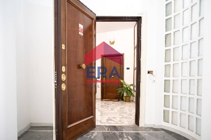 Foto Appartamento a Roma Parioli di 230 m² con 10 locali in vendita