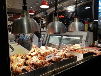 Foto Attività commerciale a Gallarate Centro di 75 m² con 3 locali