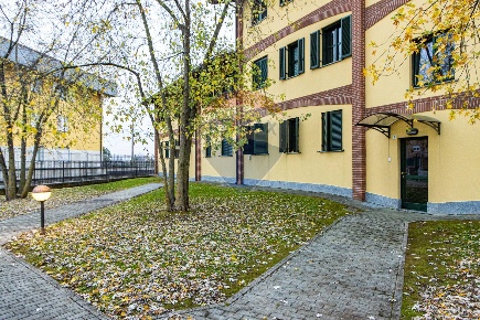 Foto Appartamento in Via don Osvaldi Bellomi, Mozzate di 93 m² con 3 locali