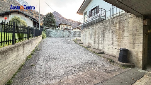 Foto Box in Località Capoluogo, Pollein Centro di 25 m² con 1 locali