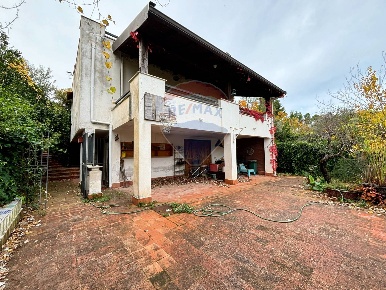 Foto Villa singola in Via Pezzingoli, Monreale Barone di 282 m² in vendita