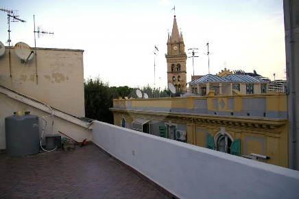 Foto Appartamento in Piazza Duomo, Messina di 187 m² con 5 locali