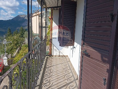 Foto Casa indipendente a Bagni di Lucca Casabasciana di 236 m² in vendita