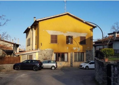 Foto Hotel in Via Gorizia, Abbadia San Salvatore di 772 m² in vendita