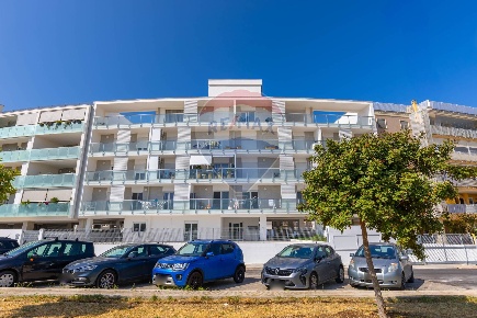 Foto Appartamento in Via Mimmo Conenna, Bari Japigia di 62 m² con 2 locali