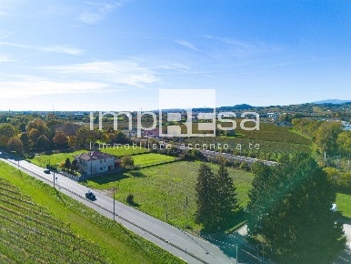 Foto Terreno residenziale in via campidui, Santa Lucia di Piave di 4720 m²