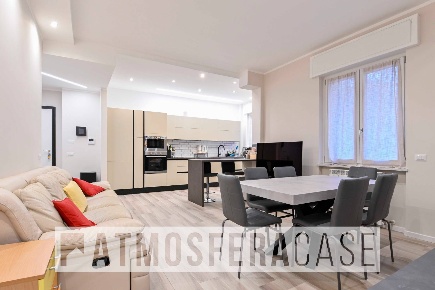 Foto Appartamento in Via Buratti, Bergamo Redona di 95 m² con 3 locali