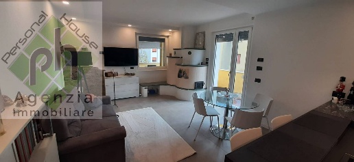 Foto Appartamento in Via Sette Pievi, Storo Centro di 90 m² con 4 locali