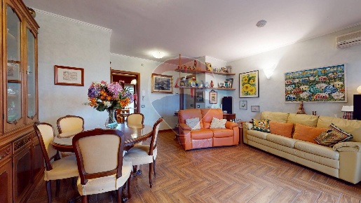 Foto Appartamento in Achille Grandi, Vanzago Centro di 114 m² con 3 locali