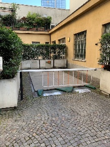 Foto Box in via fara, Milano Centrale di 13 m² con 1 locali in affitto