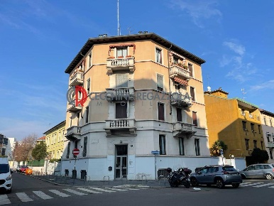 Foto Appartamento in Via Pier Francesco Mola, Milano Certosa di 113 m²