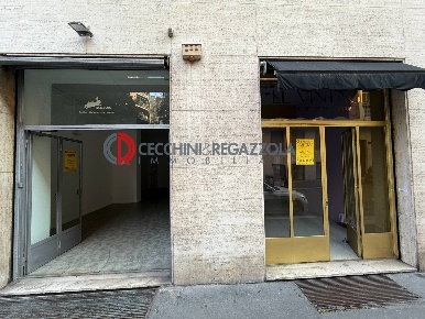 Foto Negozio in Via Marsala, Milano Moscova di 70 m² con 2 locali