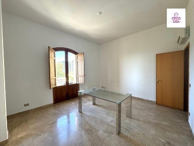 Foto Ufficio a Trapani Centro di 90 m² con 4 locali in affitto