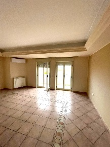 Foto Appartamento a Marsala Centro Urbano di 112 m² con 5 locali in vendita