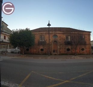 Foto Casale in VIA SENATORE LO SCHIAVO, Taurianova Centro di 320 m²