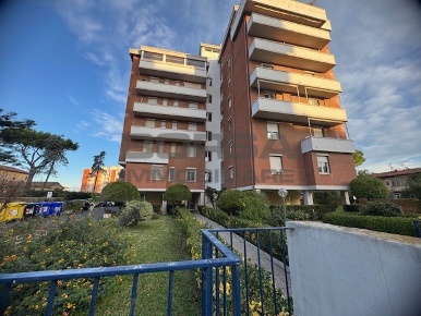 Foto Appartamento in Via del Riposo 1, Livorno Pontino - Bastia di 62 m²
