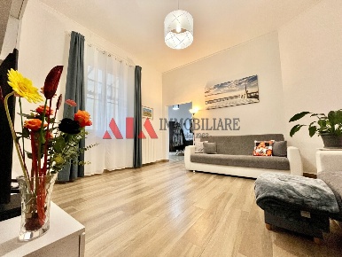 Foto Appartamento in Via Indipendenza, Livorno Cavour - San Carlo di 155 m²