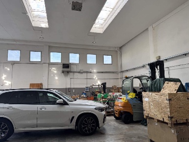 Foto Capannone industriale in Via Alfred Bernhard Nobel, Parma di 1200 m²