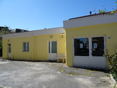 Foto Locale commerciale a Ostra Pianello di 64 m² con 3 locali in vendita