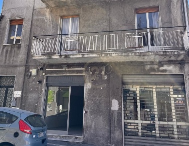 Foto Locale commerciale in Via Vittorio Emanuele III 448, Belpasso Centro