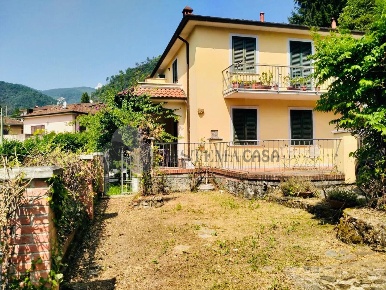 Foto Villa singola in Via Noceto 6, Luni Casano Dogana Isola di 300 m²