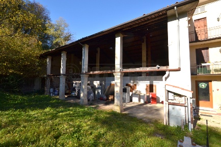 Foto Magazzino a Valdagno Centro di 344 m² in vendita