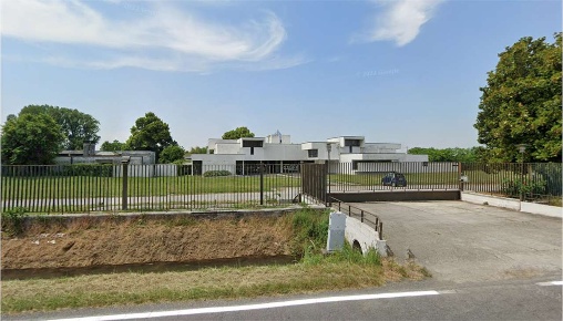 Foto Appartamento in Via Badia, Leno Centro di 82 m² con 5 locali all'asta