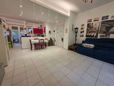 Foto Appartamento a Ancona di 120 m² con 4 locali in vendita