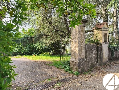 Foto Casa indipendente a Larciano di 265 m² con 7 locali in vendita