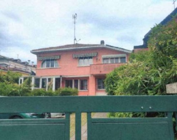 Foto Appartamento in Via Guizza Conselvana, Padova Guizza di 97 m² all'asta