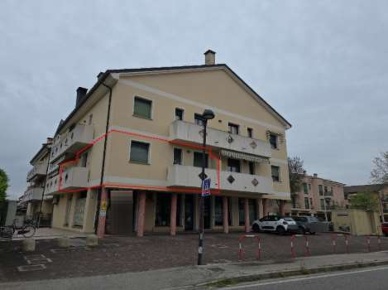 Foto Appartamento in Via Pedagni, Veggiano Centro di 75 m² con 4 locali