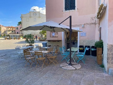 Foto Attività commerciale in piazza della vittoria  7, Marciana Marina