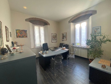 Foto Appartamento a Grosseto Stazione - Via Roma di 105 m² con 4 locali