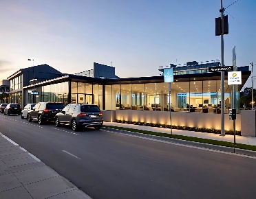 Foto Locale commerciale in Piazza Quattro Lampioni Angolo via la Neve,