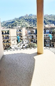 Foto Appartamento in Via Cavalleggeri  26, Napoli Fuorigrotta di 100 m²