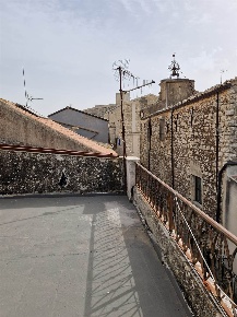 Foto Appartamento in via Giacomo Santoro 14, Giuliana di 140 m² in vendita