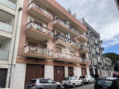 Foto Appartamento a Andria Sacro Cuore - Via Corato di 110 m² con 4 locali