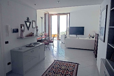 Foto Appartamento in Via Punta del Gabbiano, Arenzano Pineta di 126 m²