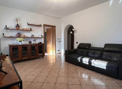 Foto Appartamento a Boltiere di 102 m² con 4 locali in vendita